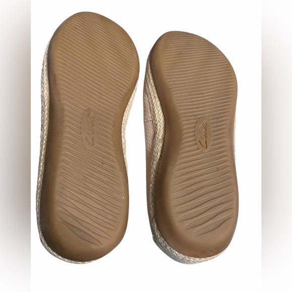 Clarks Women's Cream Espadrille Slip-Ons - Picture 7 of 8
